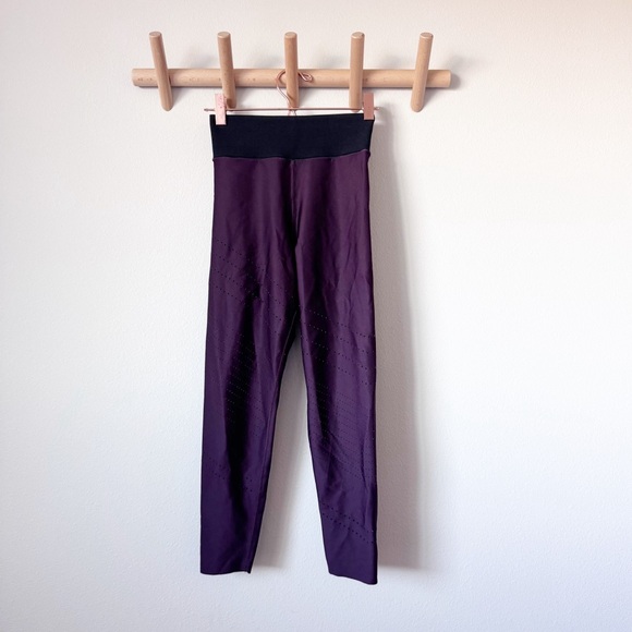 Ultracor High Oblique Pixelate Deep Burgundy Leggings - Picture 3 of 13